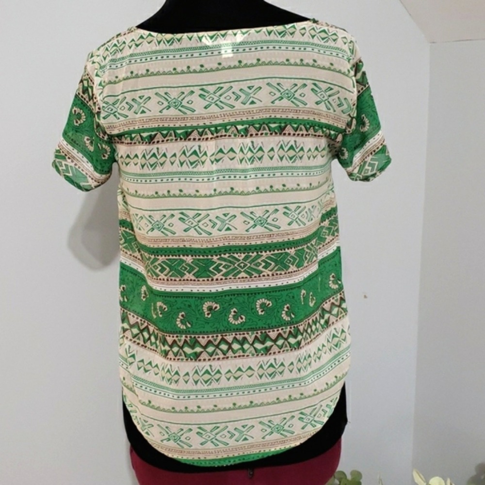 Charming Charlie Womens Green Tribal Geometric Scoop Neck Blouse TA6302 Medium - Picture 3 of 10